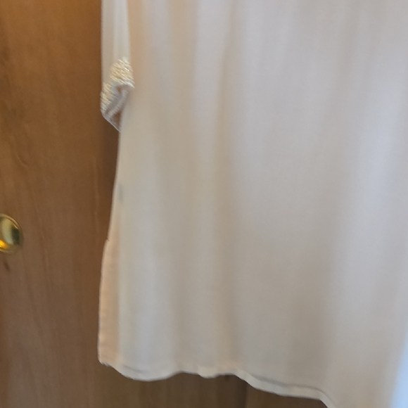 Elegant Peach Tunic with Pearl And Rinestone Accents - Picture 11 of 12